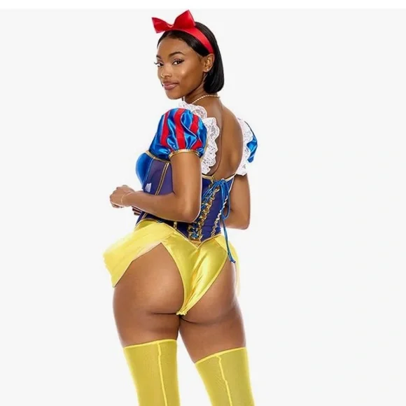 Snow White 🍎 costume cosplay Fashion Nova Forplay Princess Halloween sexy - Picture 5 of 9